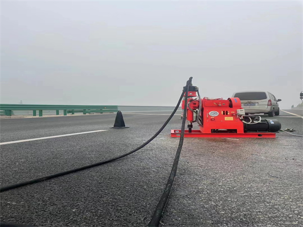 临泉马路路基路面开裂下沉注浆加固灌浆