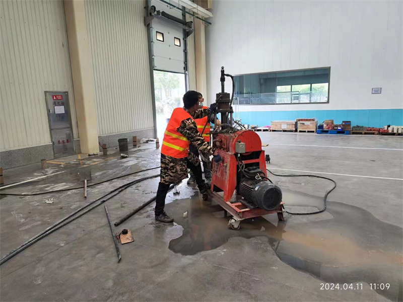 临泉厂房地面下沉塌陷注浆加固施工